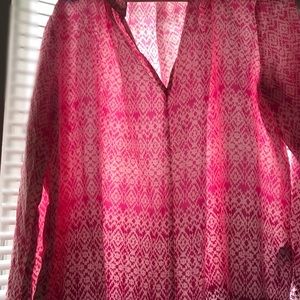 Gap Women’s long sleeve shirt